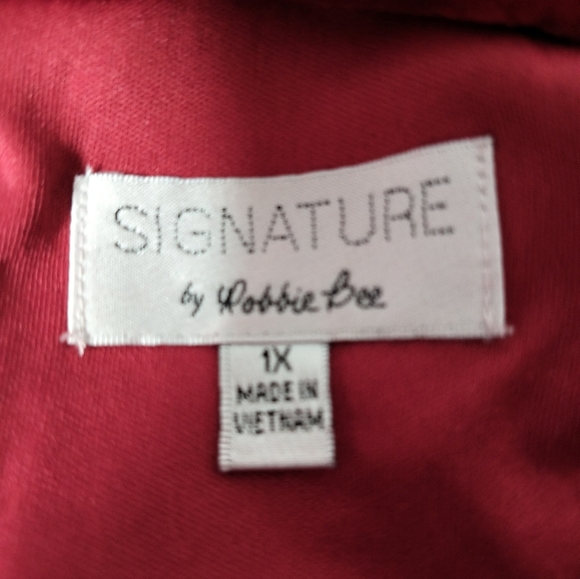 New Red Faux Velvet Dress / Size 1X - Picture 7 of 10